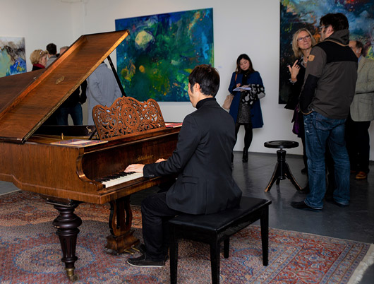 die Perfekte Harmonie von Klang und Farbe - ein Projekt des Kulturunternehmers Christof Klingel, Inhaber der Klavierbauwerkstatt Die Stimmgabel